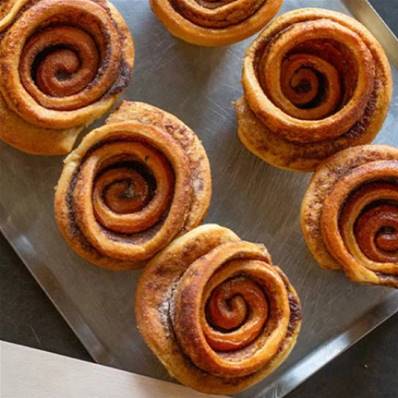 Cakesmiths Classic Cinnamon Buns